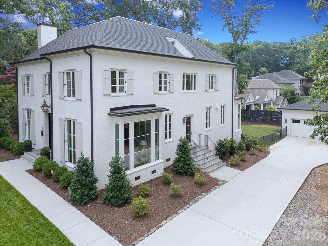 418 Ellsworth Rd., Charlotte, NC 28211