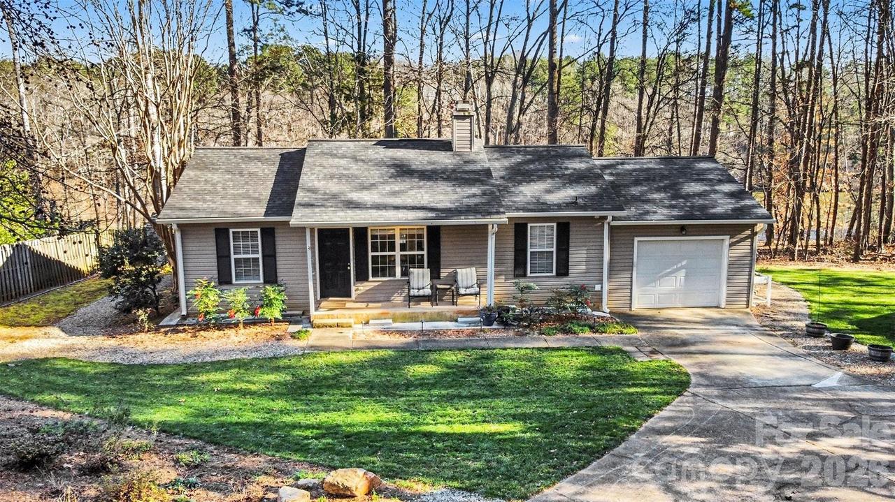 228 Creek View Rd., Mooresville, NC 28117