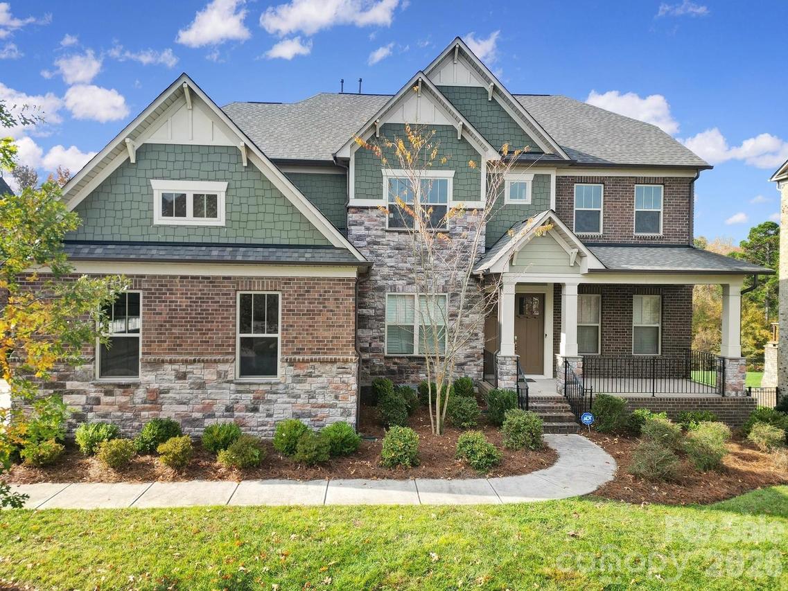 6507 Calvert Commons Dr., Huntersville, NC 28078