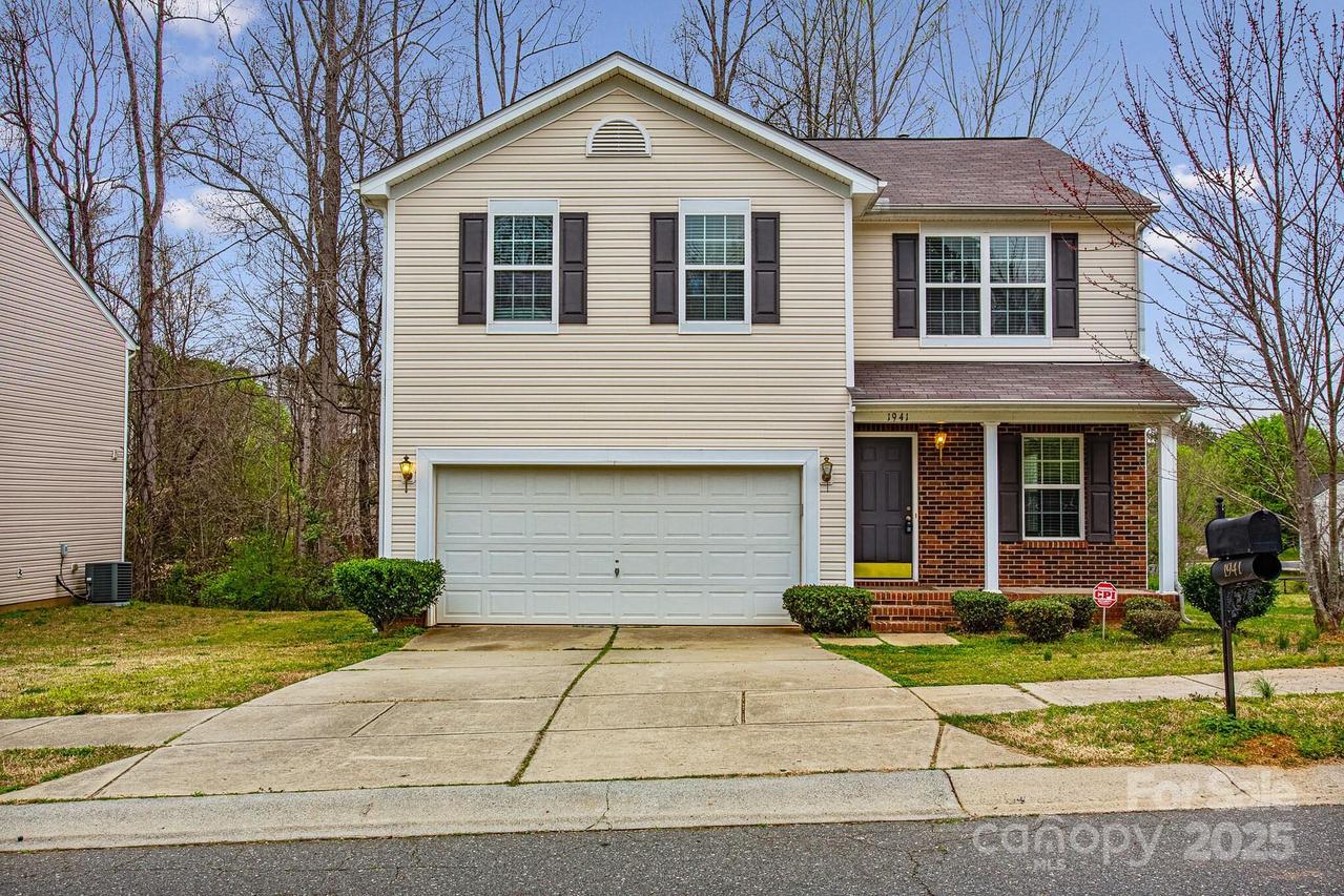 1941 Pheasant Glen Rd., Charlotte, NC 28214