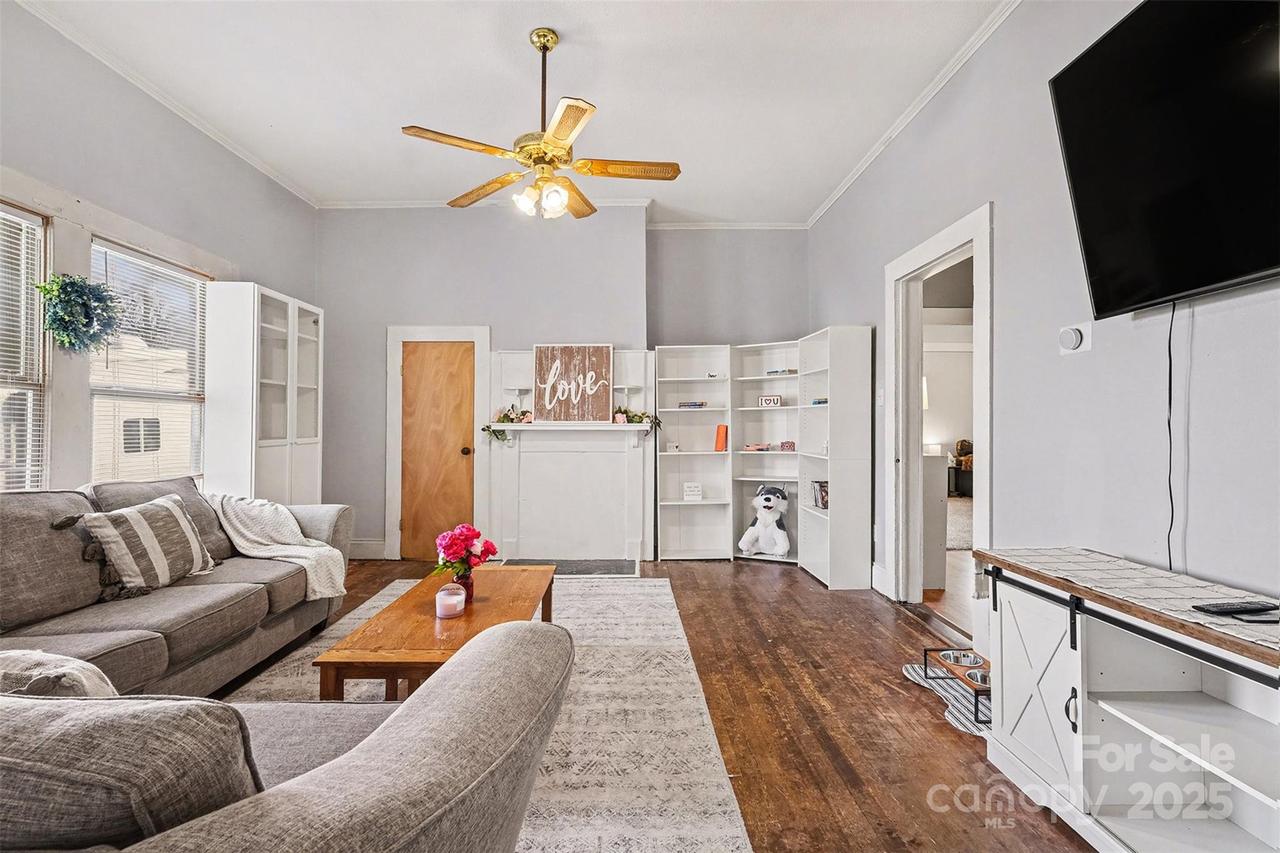 911 N Walnut St., Kannapolis, NC 28081