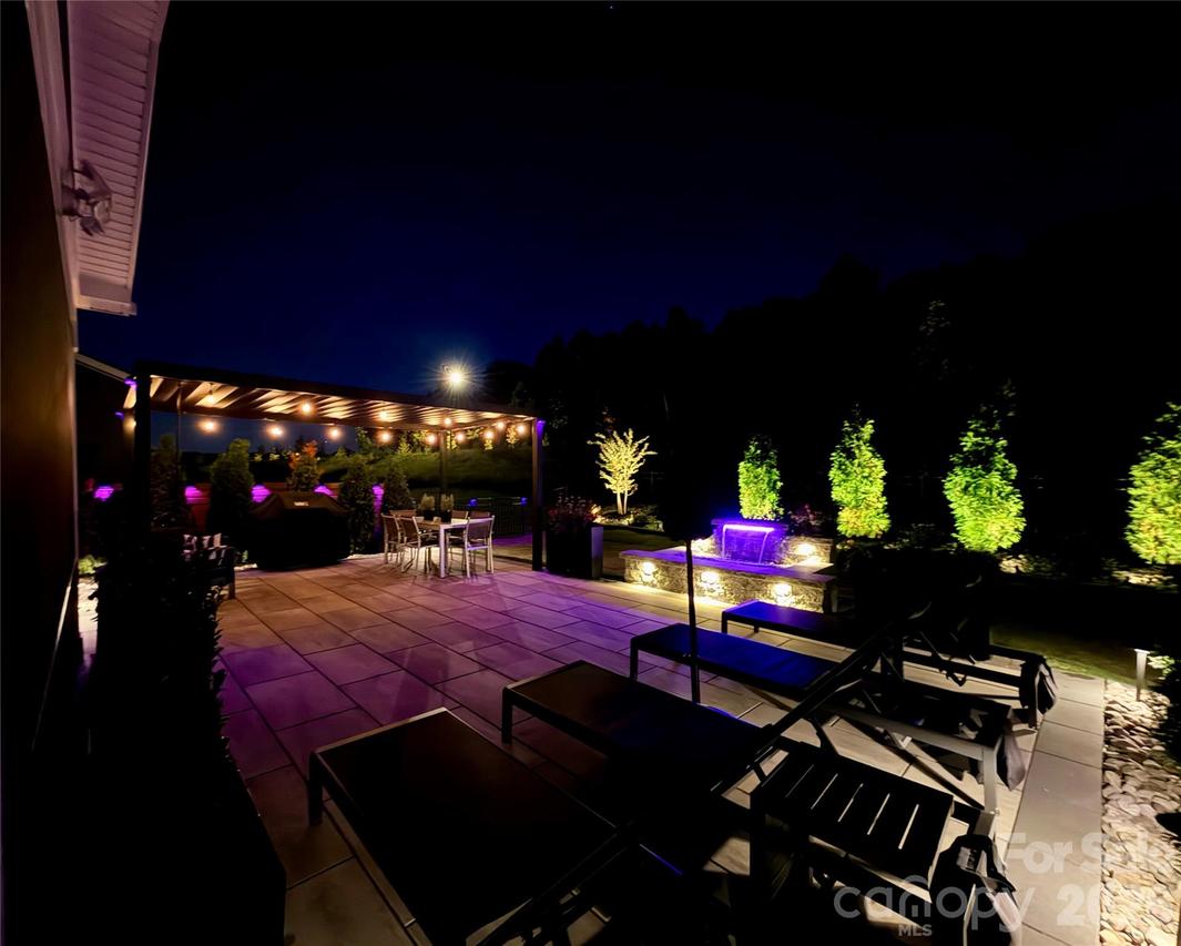 5212 Glenwalk Dr., Charlotte, NC 28269