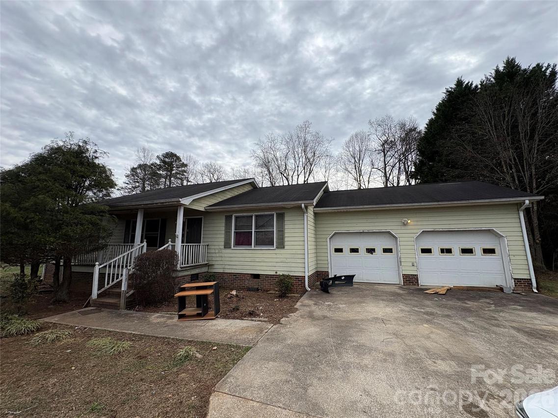106 Ones Branch Ct., Morganton, NC 28655