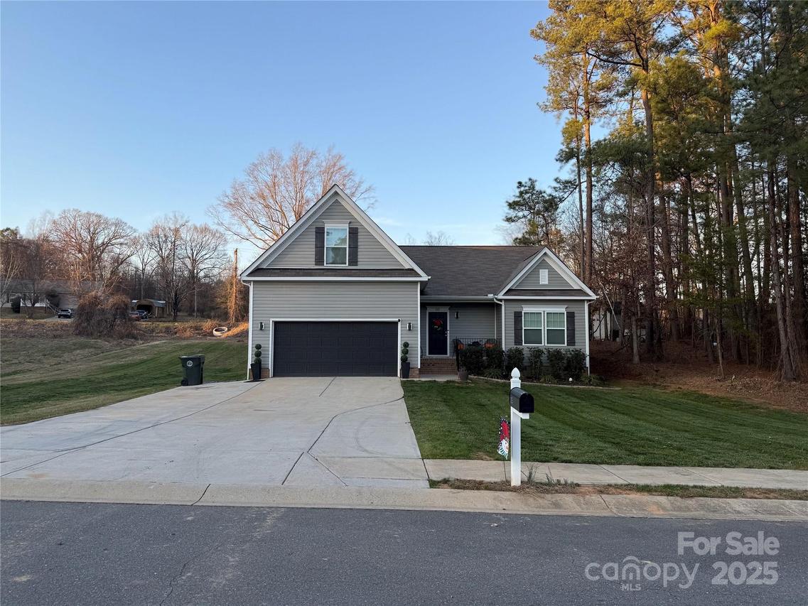 115 Stoney Ln., Cherryville, NC 28021
