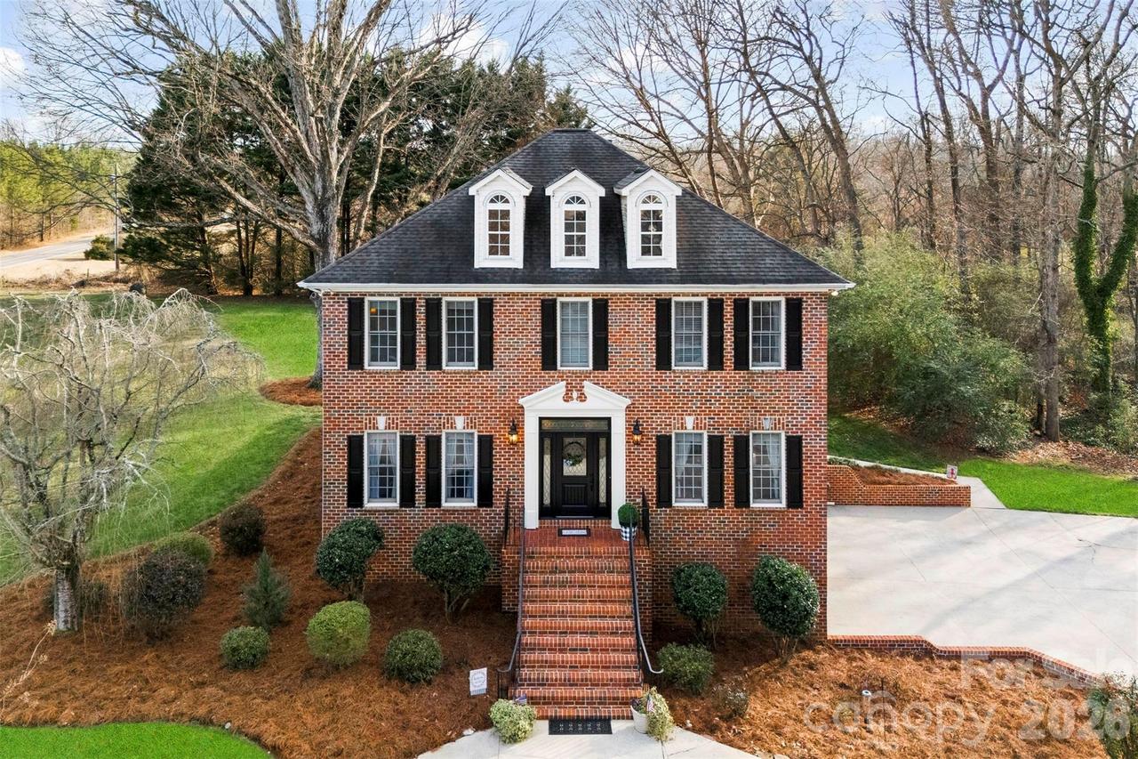 503 Bridgestone Ct., Gastonia, NC 28056