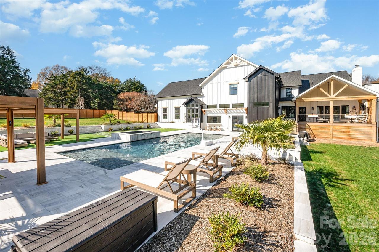 3207 Broadfield Rd., Charlotte, NC 28226