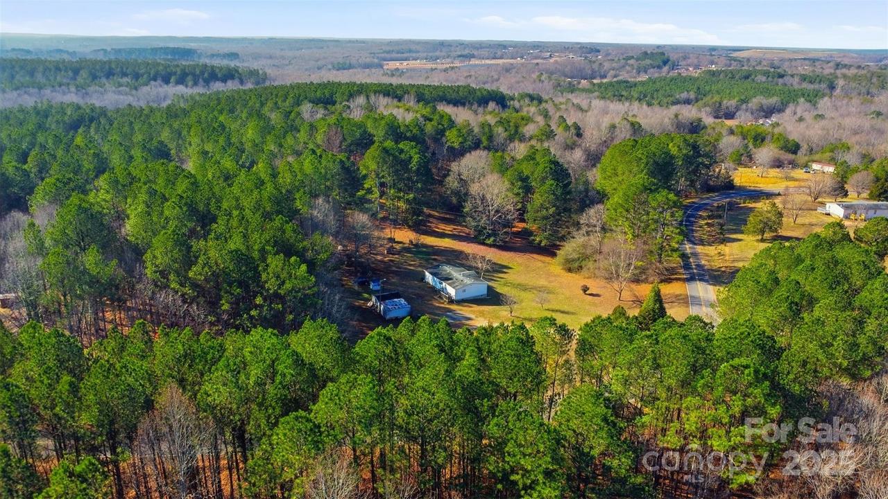 2338 Whelchel Rd., Mooresboro, NC 28114