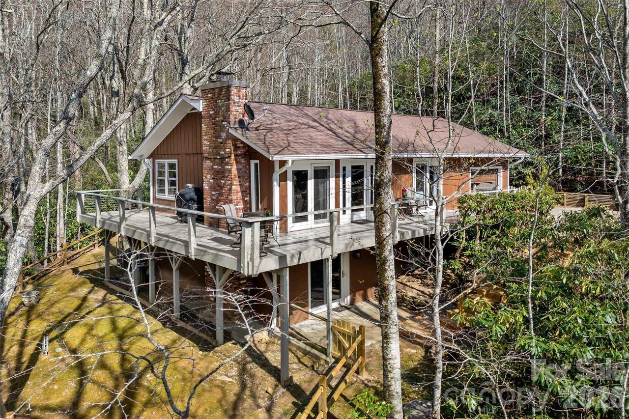 30 Red Oak Forest Rd., Fairview, NC 28730