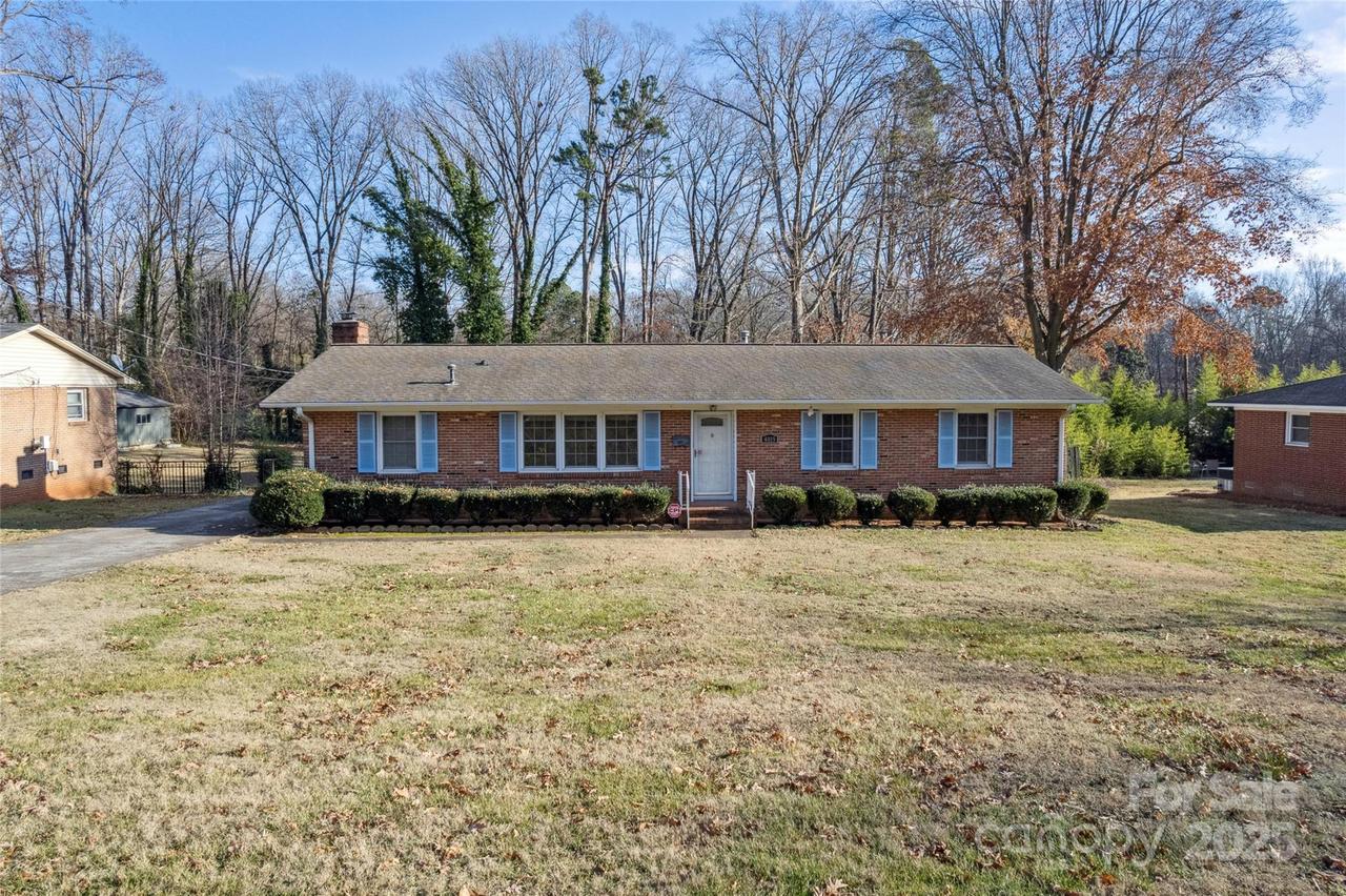 4019 Allwood Dr., Charlotte, NC 28217