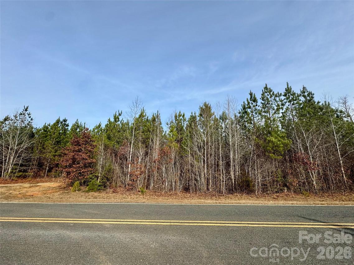000 Calvary Church Rd., Mount Gilead, NC 27306
