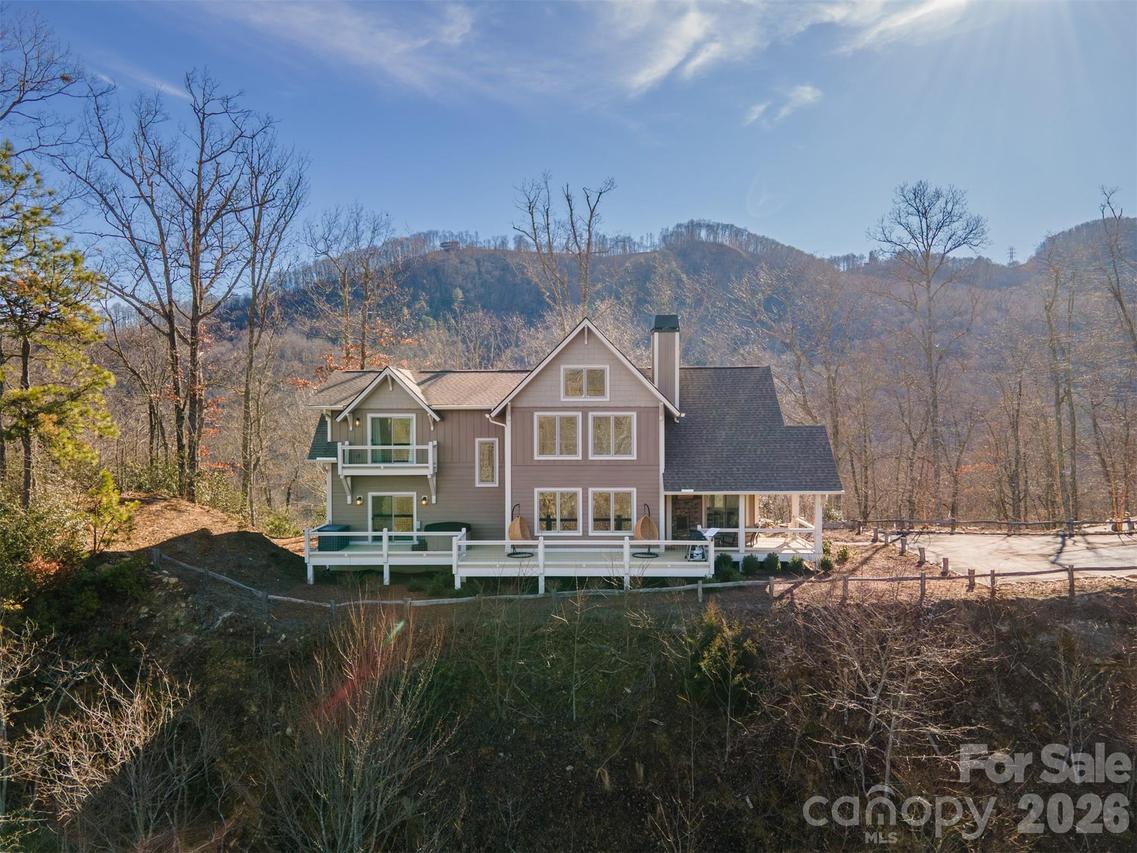 346 Birdymay Dr., Tuckasegee, NC 28783