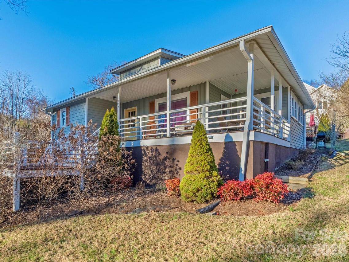 23 Maxwell Rd., Asheville, NC 28805