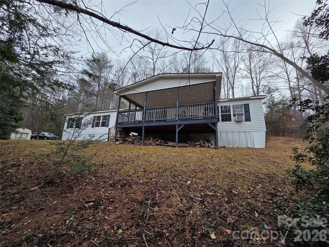 135 Halls Mountain Ln., Boomer, NC 28649