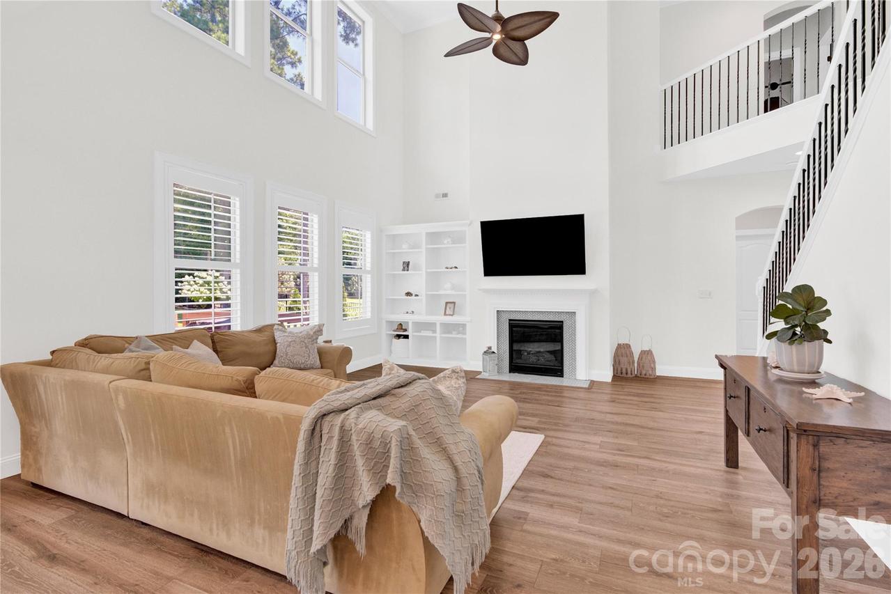 125 S San Agustin Dr., Mooresville, NC 28117