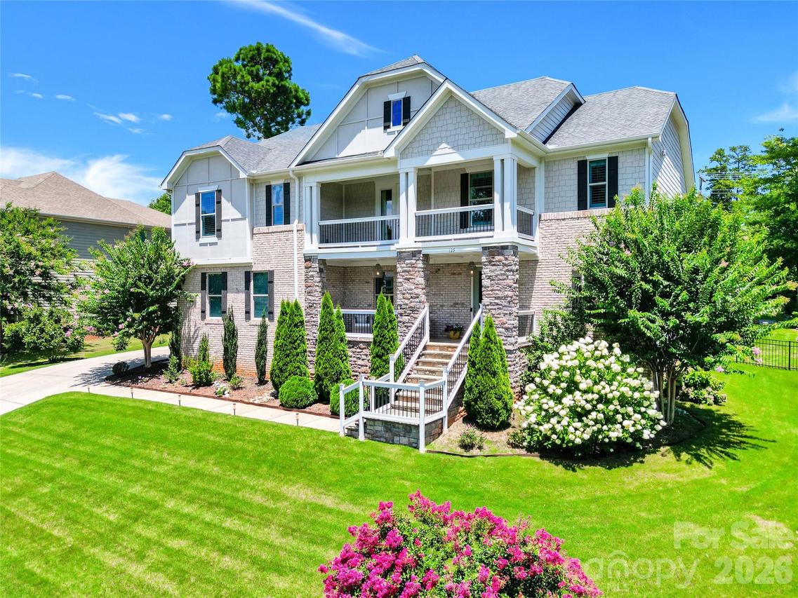 125 S San Agustin Dr., Mooresville, NC 28117
