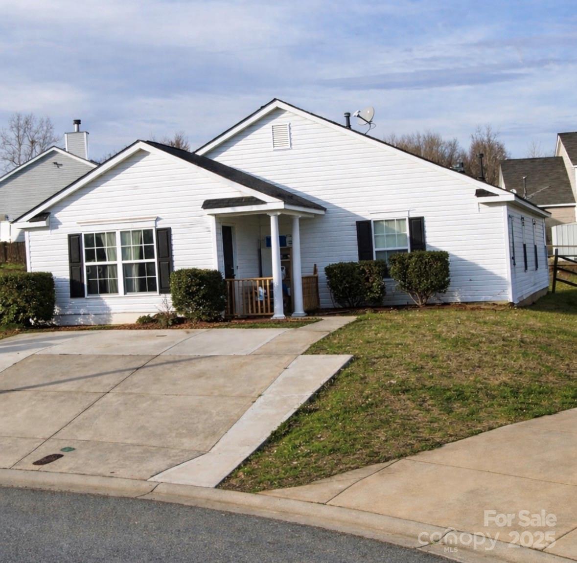 3043 Talledaga Ln., Concord, NC 28025