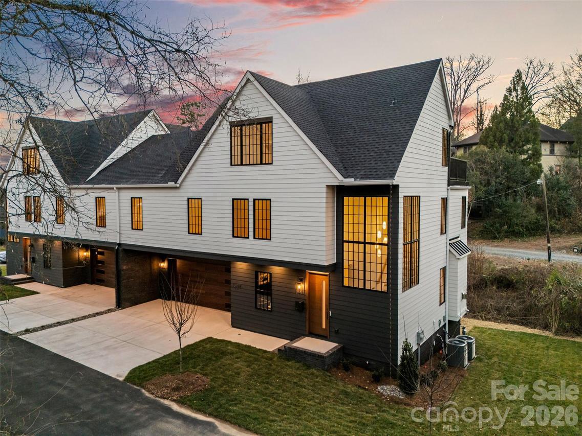 1607 Tippah Park Ct., Charlotte, NC 28205