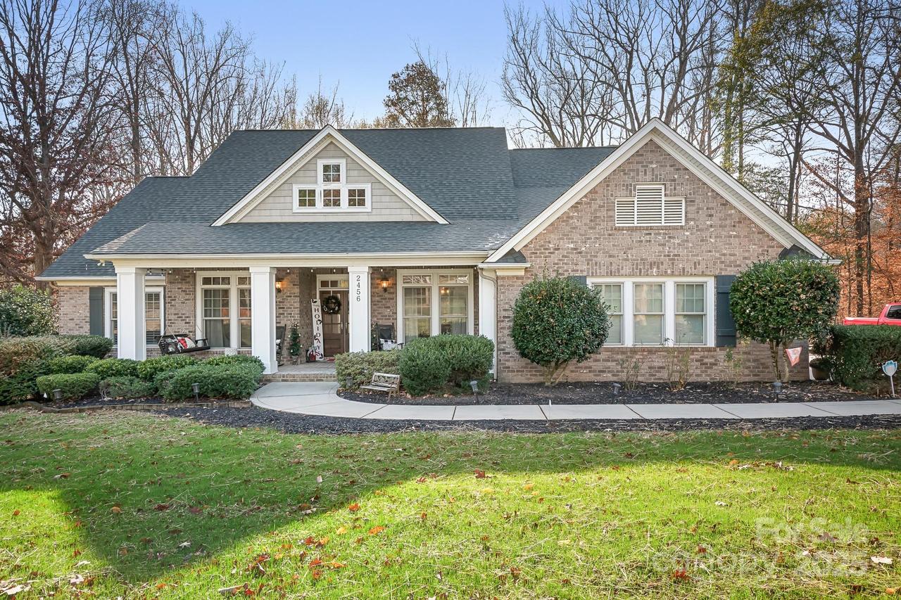 2456 West Nicole Ln., Denver, NC 28037