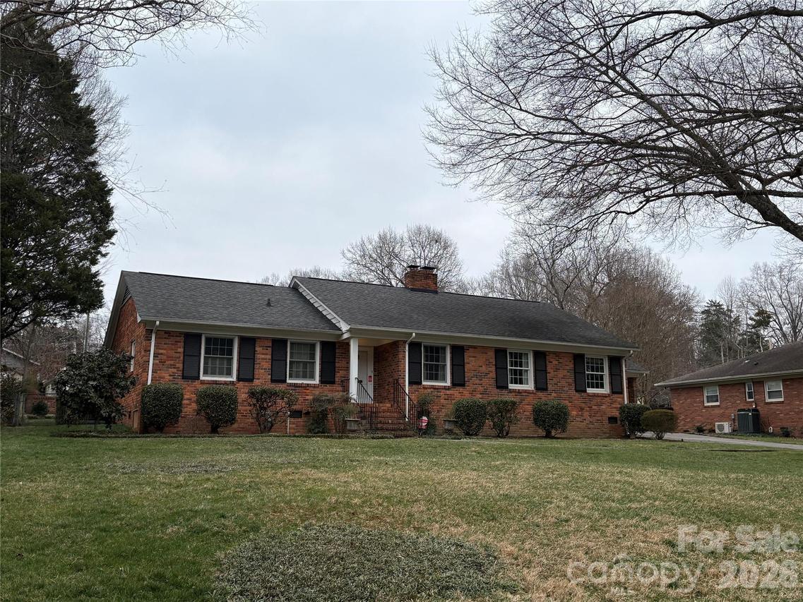 5243 Addison Dr., Charlotte, NC 28211