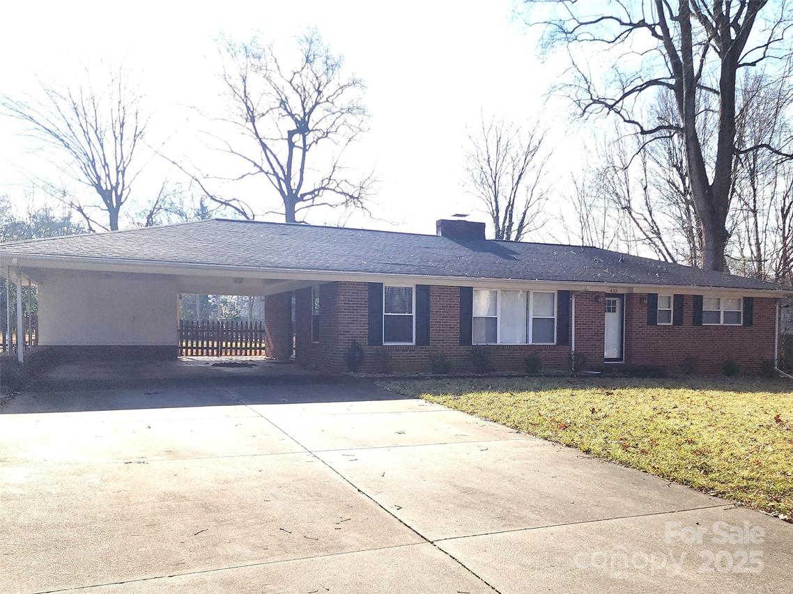 432 Virginia Ave., Statesville, NC 28677
