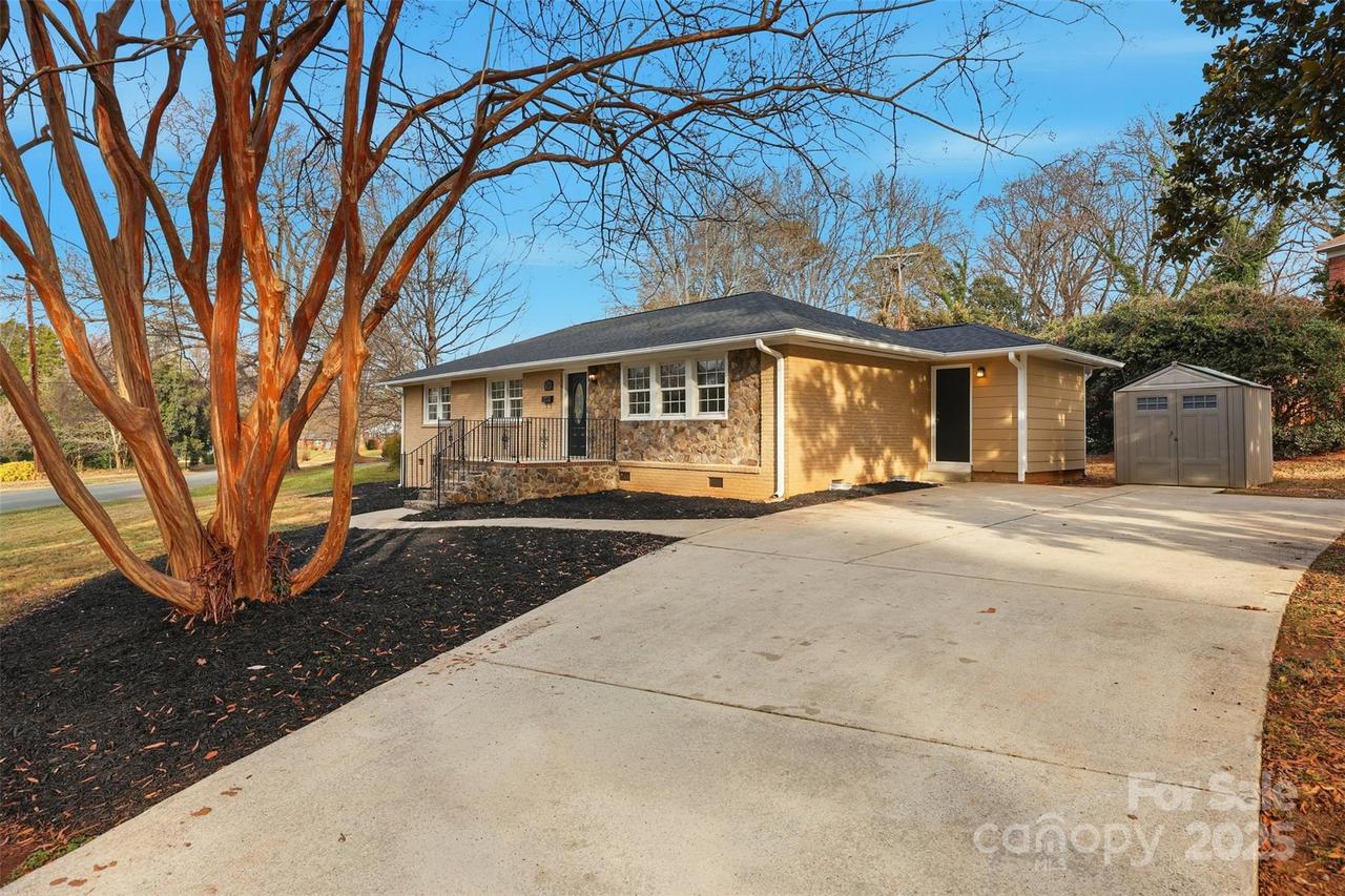 4937 Vincent Ln., Charlotte, NC 28210