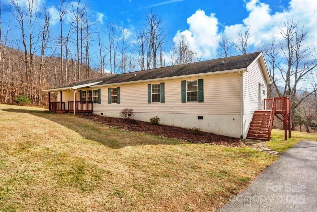 147 Emory Mitchell Rd., Zionville, NC 28698
