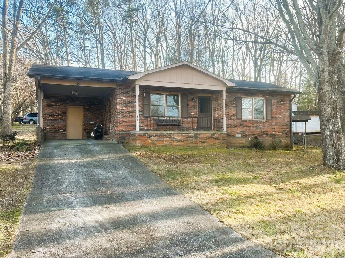 101 Poteat Dr., Morganton, NC 28655