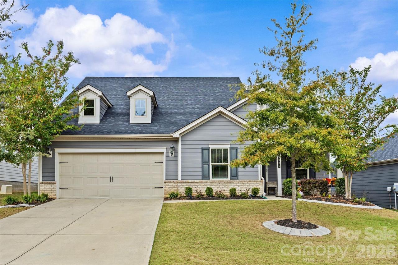 9306 Dufaux Dr., Charlotte, NC 28278