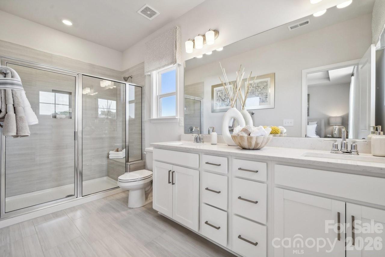 3016 Rexton Ln., Charlotte, NC 28262