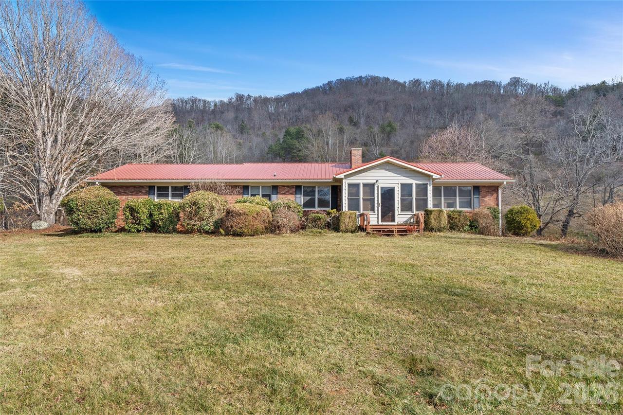 154 Wilson Dr., Canton, NC 28716