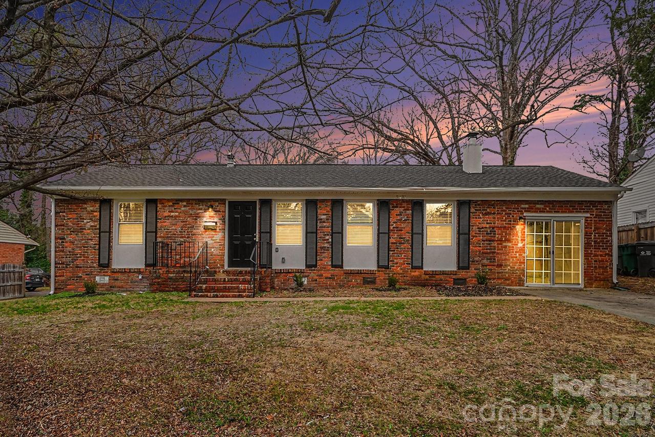 3431 Shamrock Dr., Charlotte, NC 28215