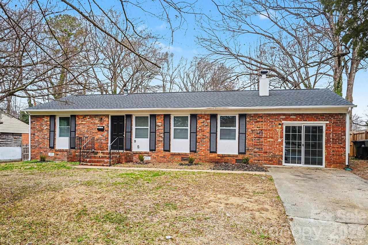 3431 Shamrock Dr., Charlotte, NC 28215