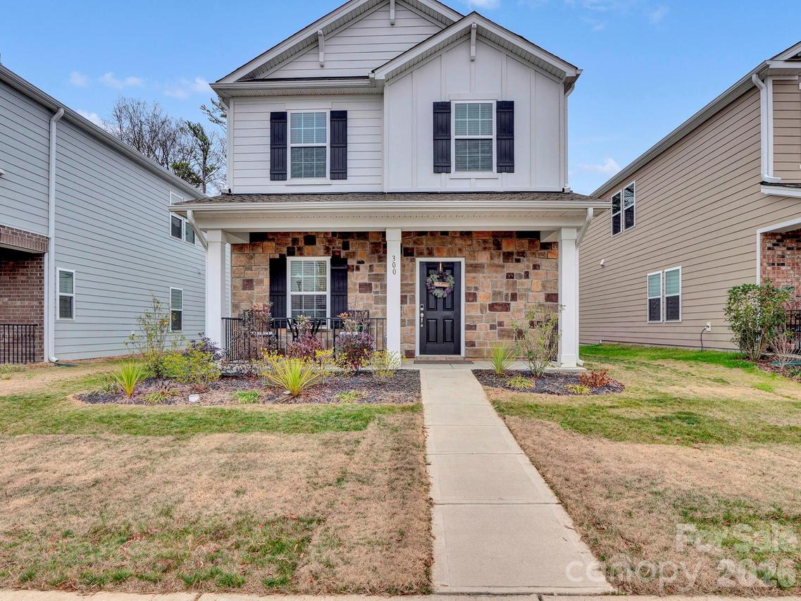 300 Cedar Knoll Cir., Pineville, NC 28134