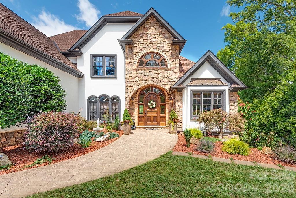 76 Bradford Vistas Dr., Fletcher, NC 28732