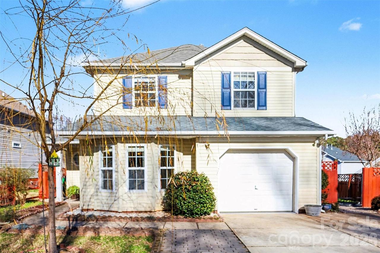 3755 Brookchase Ln., Charlotte, NC 28205