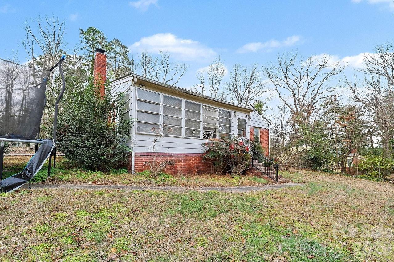 105 Shelton Cir., Wadesboro, NC 28170