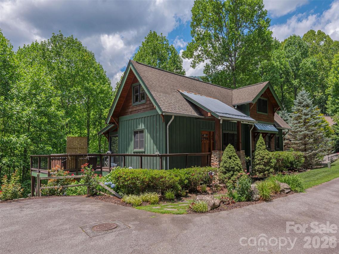 60 Birdsong Way, Maggie Valley, NC 28751