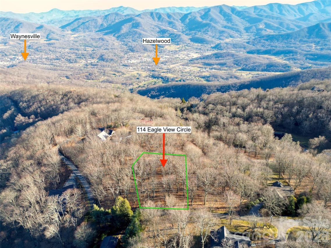 114 Eagle View Cir., Waynesville, NC 28786