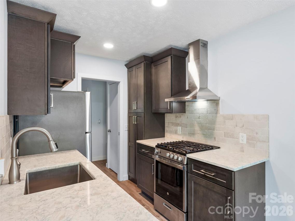 130 Old Mill Rd. #223, Flat Rock, NC 28731