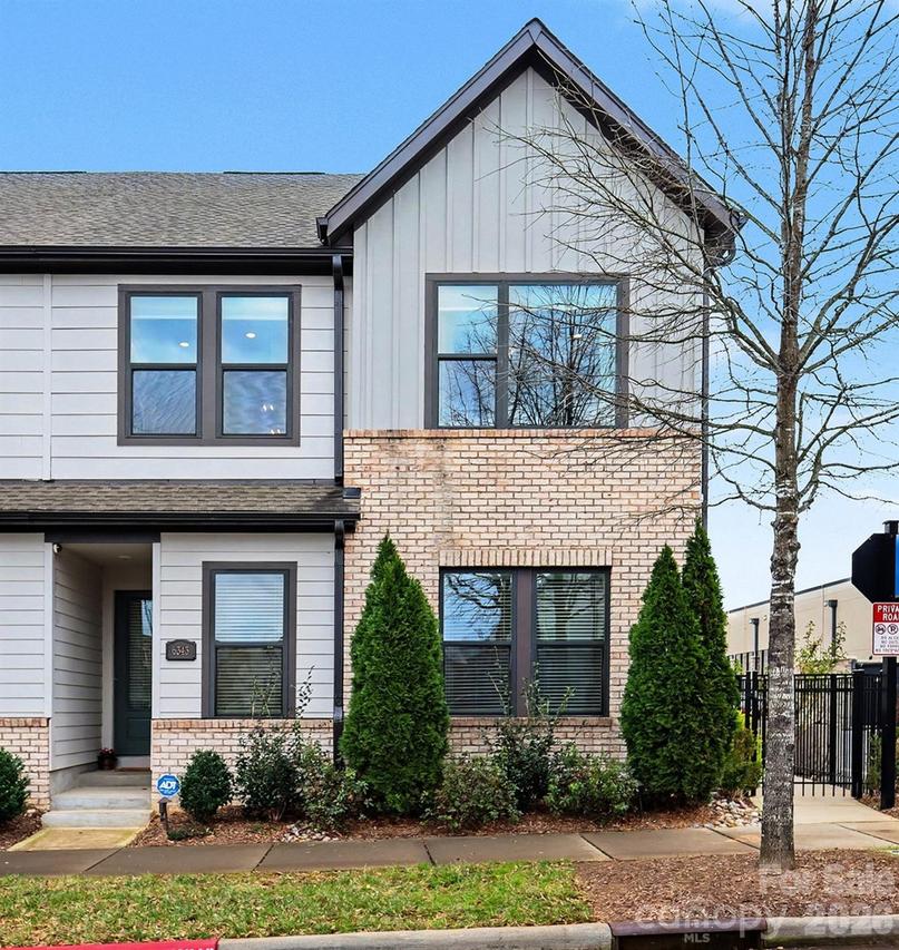6343 Southgrove St., Charlotte, NC 28277