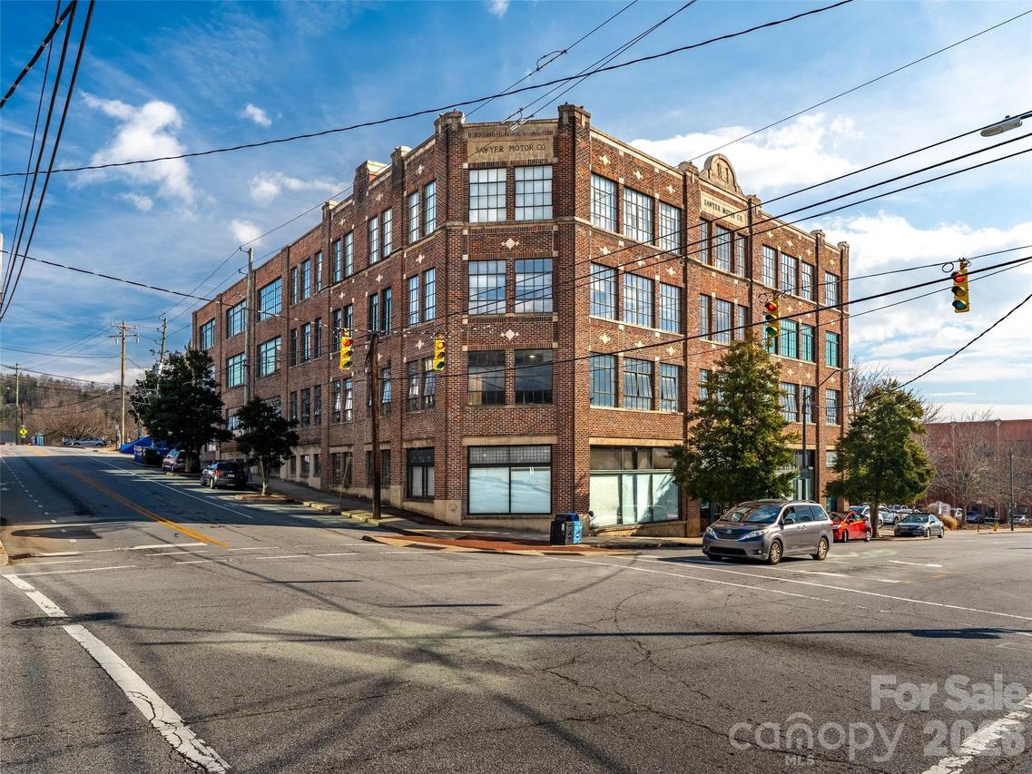 100 Coxe Ave. #408, Asheville, NC 28801