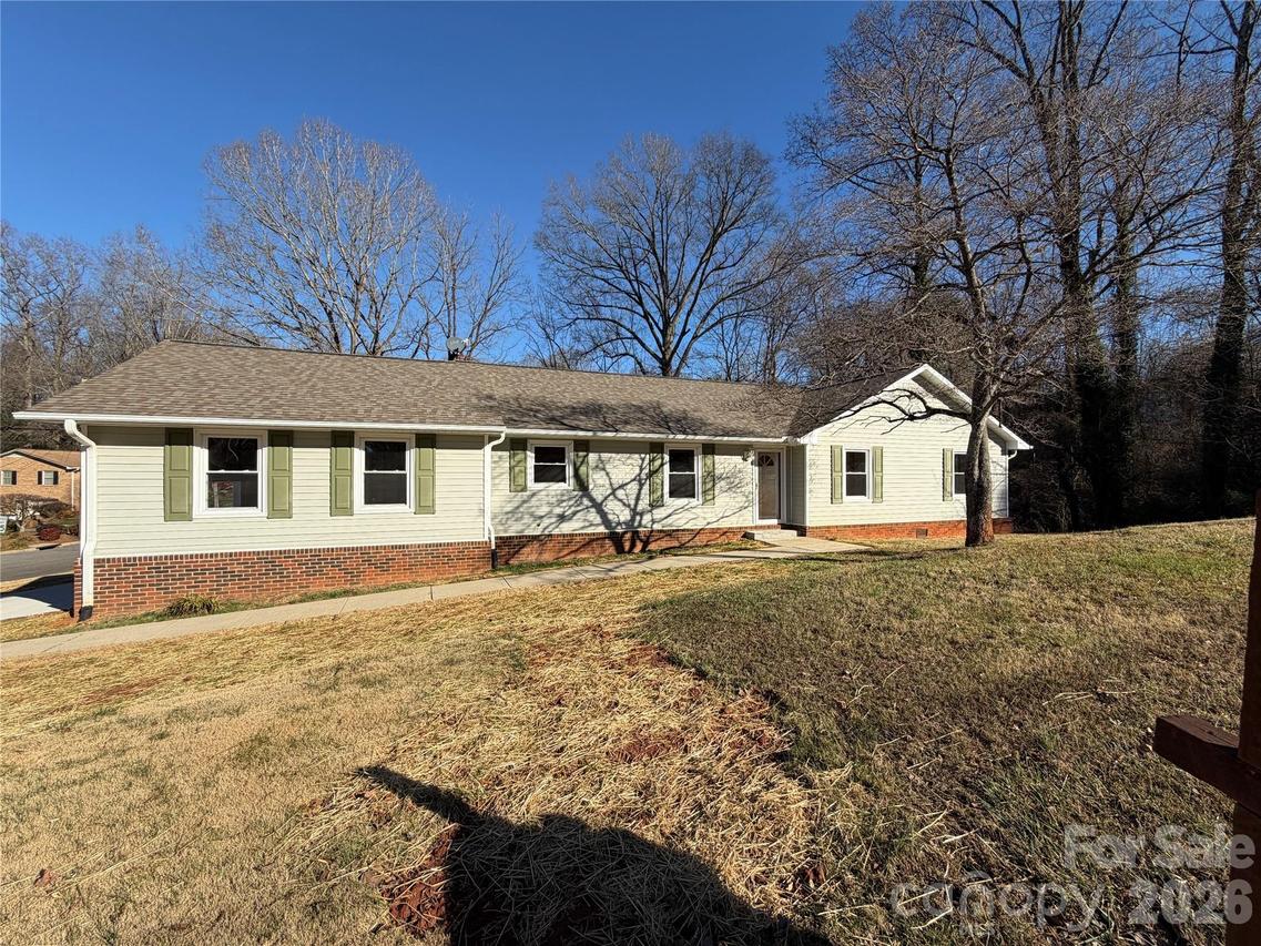 424 Holland Dr., Statesville, NC 28677