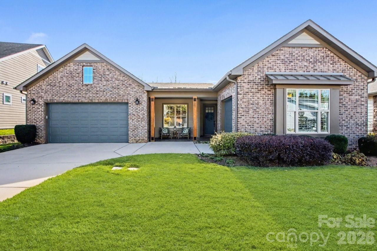647 Tallulah Falls Dr., Denver, NC 28037