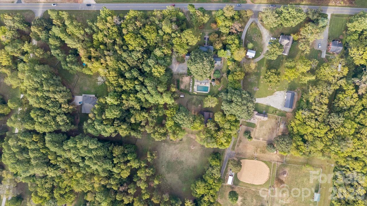 10915 Beatties Ford Rd., Huntersville, NC 28078