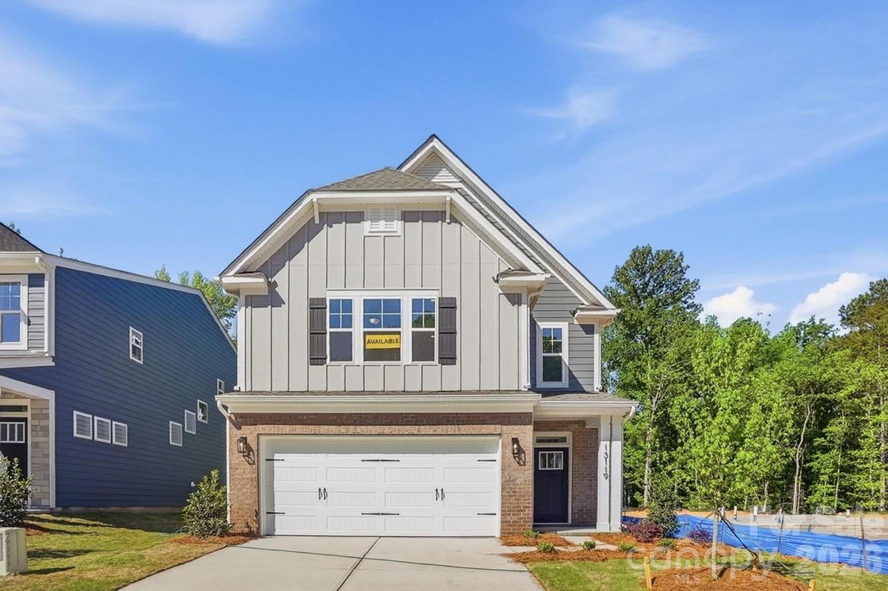 13119 Foxberry Rd., Charlotte, NC 28213