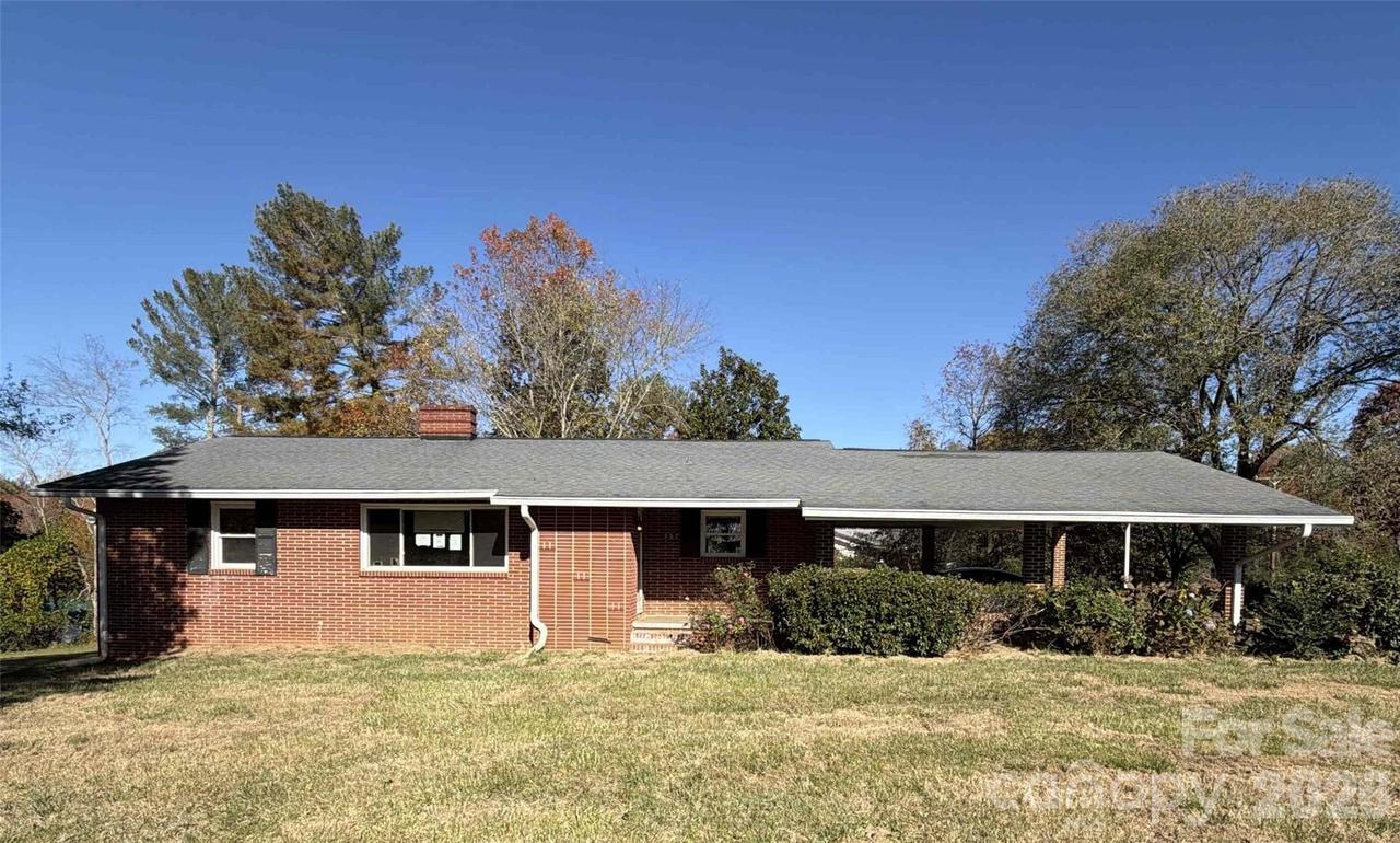 332 Legion Rd., Hudson, NC 28638