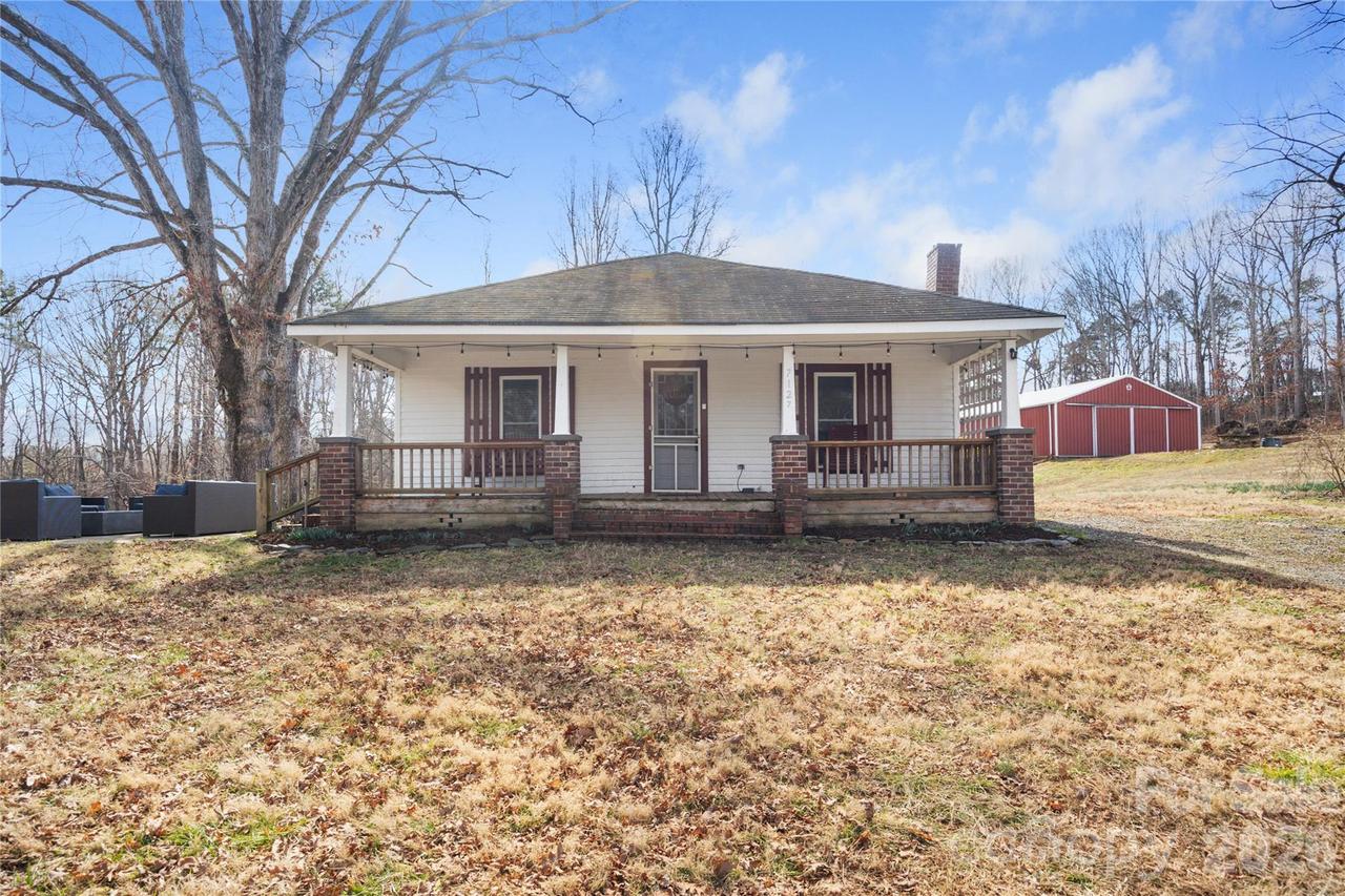 7127 Reeps Grove Church Rd., Vale, NC 28168