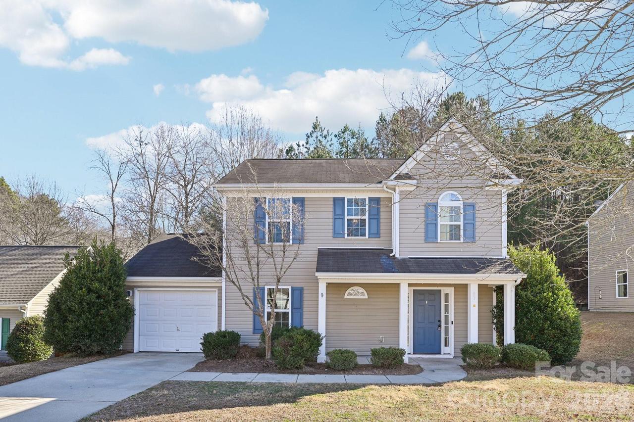 97 Ashton Bluff Cir., Mount Holly, NC 28120