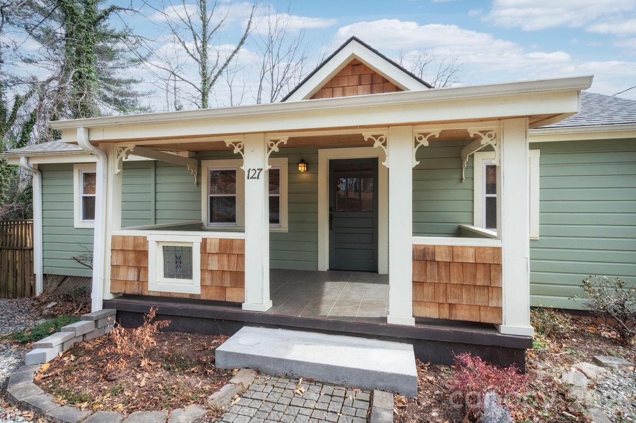 127 Shelburne Rd., Asheville, NC 28806