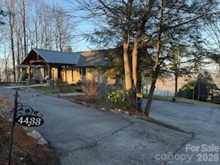 4433 Laurel Park Hwy., Hendersonville, NC 28739